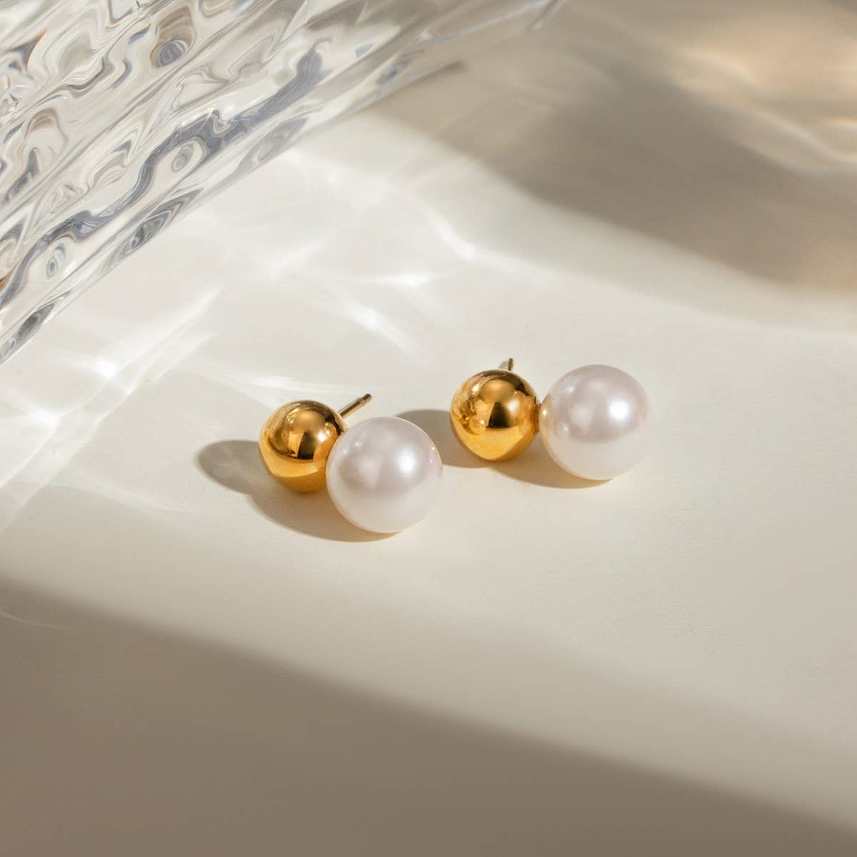 18K GOLD STAINLESS STEEL BEAD GLASS PEARL EARRINGS_CWASC1671