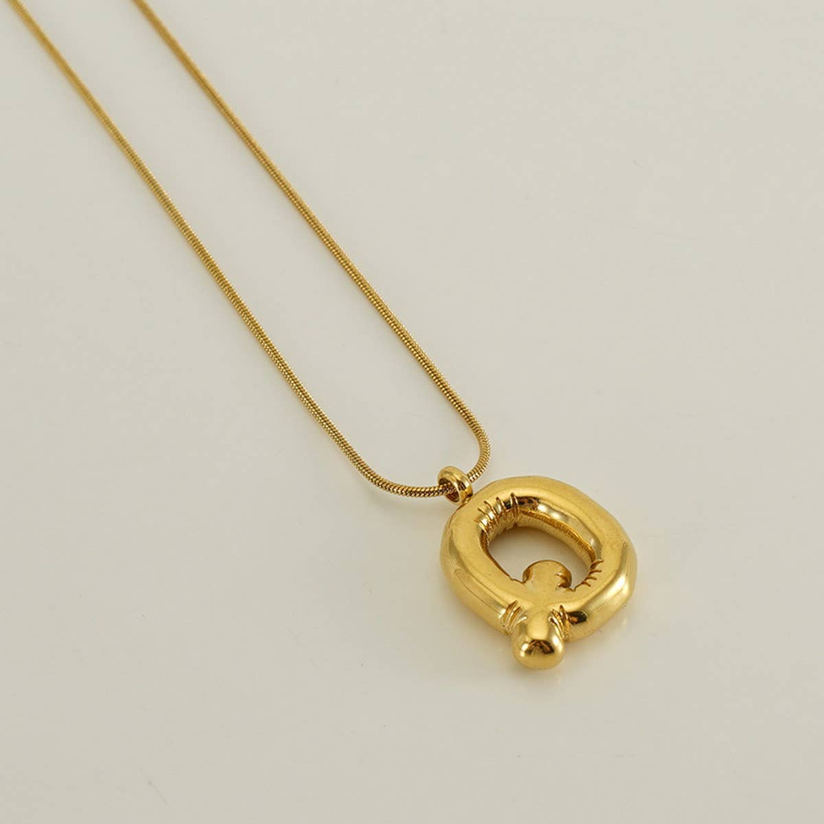 BALLOON STYLE 18K GOLD LETTER PENDANT NECKLACE_CWAJE0691