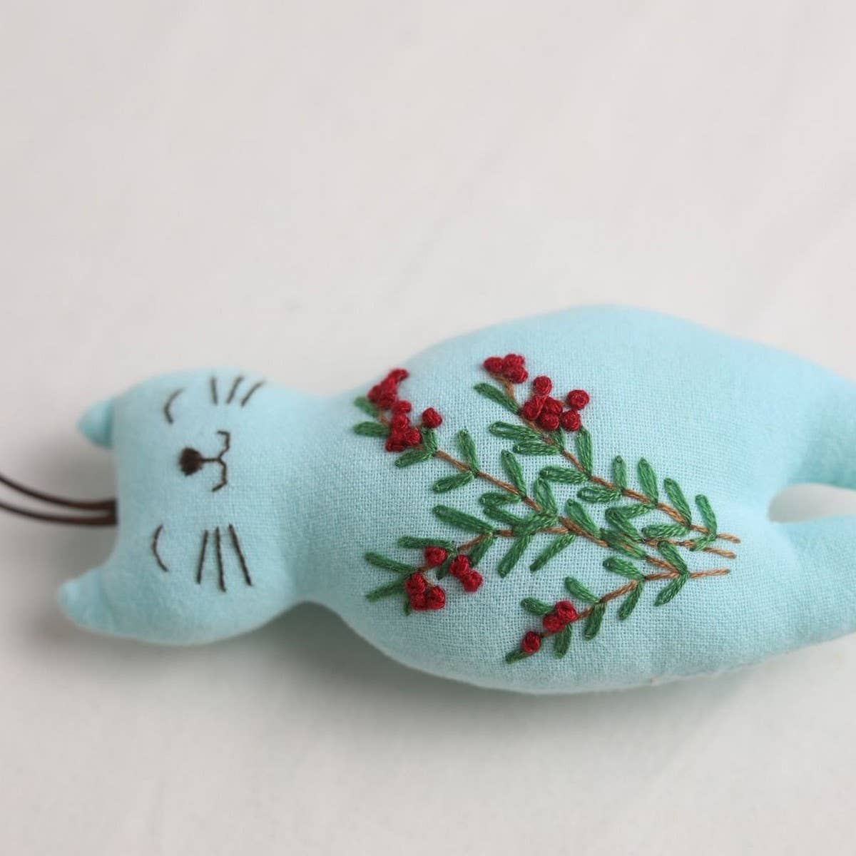 HAND EMBROIDERED RED BERRY CAT PLUSH CHARM_CWMM6021