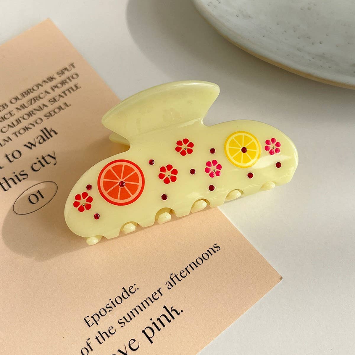 LEMON YELLOW ACETATE HAIR CLAW BACK BUN CLIP_CWAHA5971