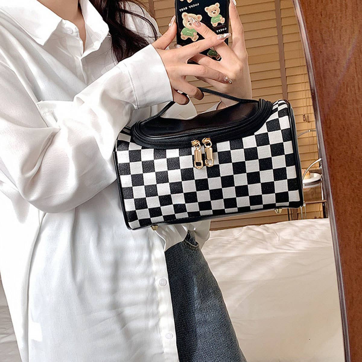 NEW CHECKERBOARD LARGE CAPACITY COSMETIC BAG_CWAB4491
