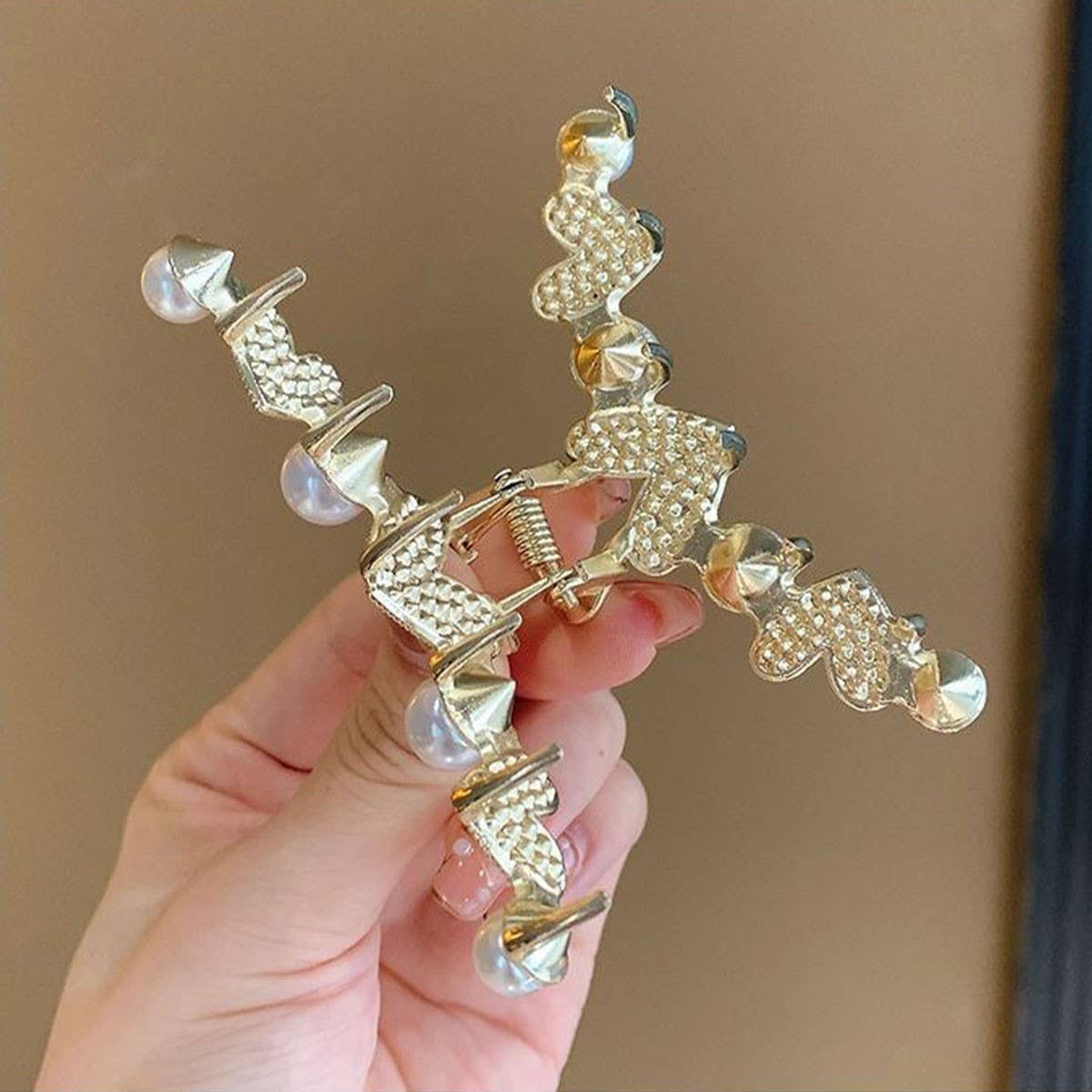 FULL DIAMOND HEART PEARL SHARK CLIP HAIRPIN_CWAHA4651