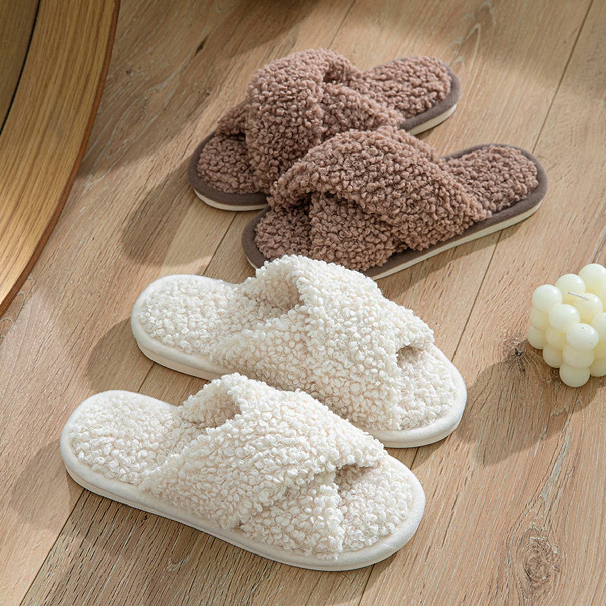 FURRY CROSS STRAP COTTON SLIPPERS_CWSHS0823