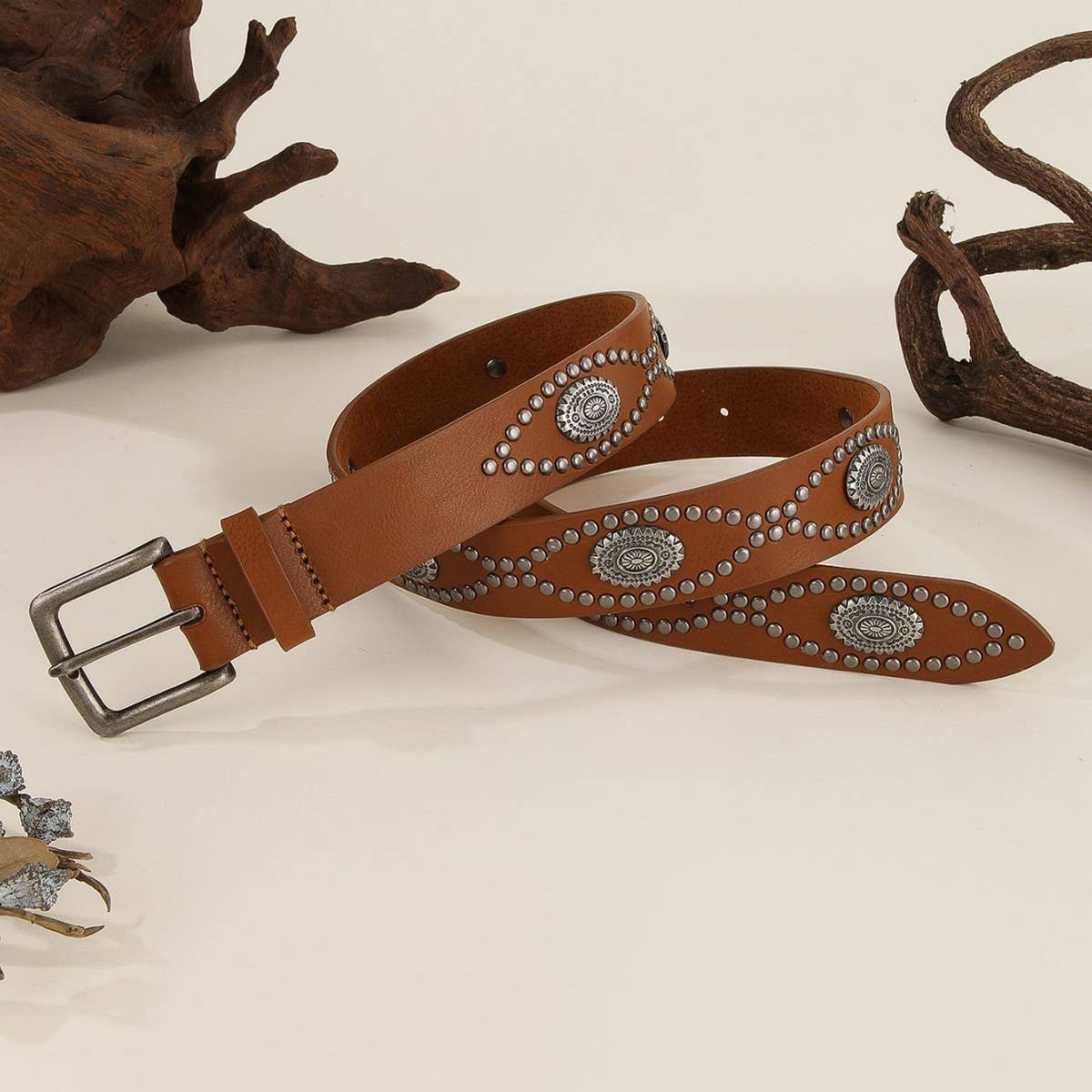 COWBOY STYLE BEADED RETRO PUNK STYLE RIVET BELT_CWMM3953