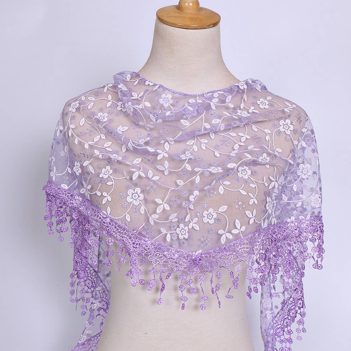 SPRING AND AUTUMN FLORAL HOLLOW LACE TRIANGLE VEIL_CWMM1984