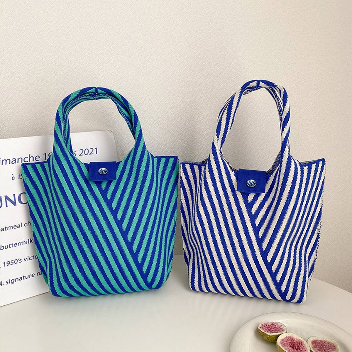 Women Knitted Striped Shoulder Handbag_Cwab1522