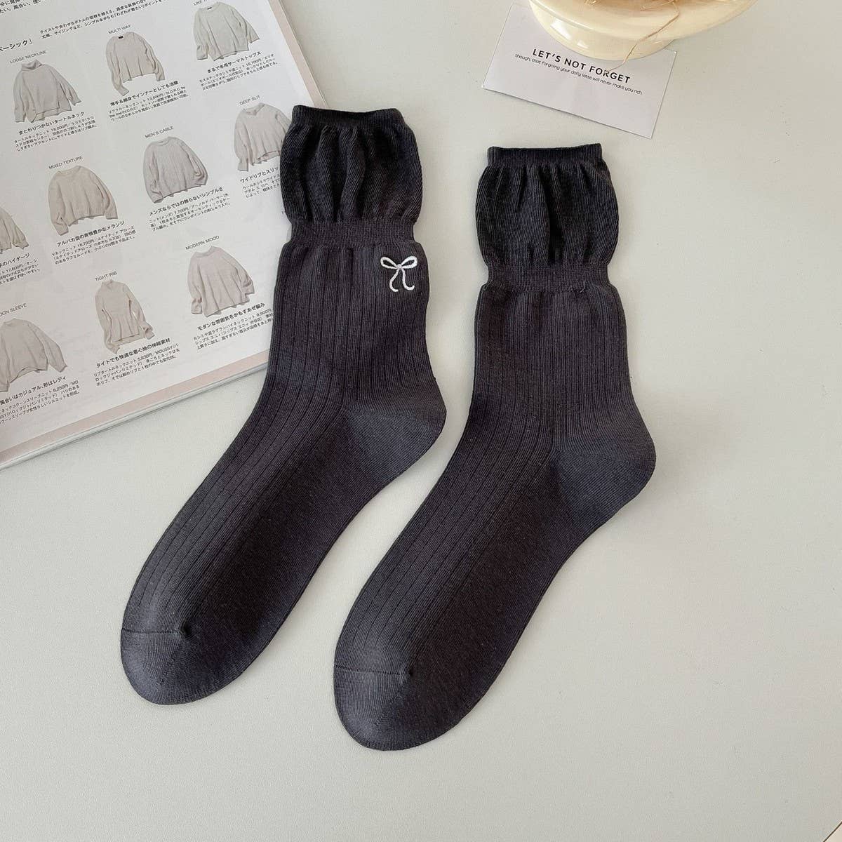 Women'S Versatile Embroidered Bow Boneless Socks_Cwms1366