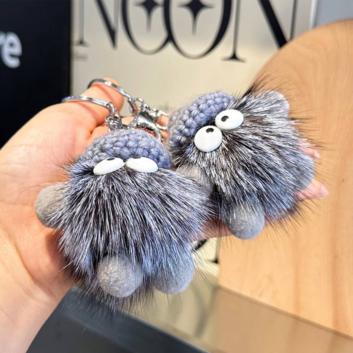 CUTE CARTOON BRIQUETTES CAR KEYCHAIN PENDANT_CWMM2587