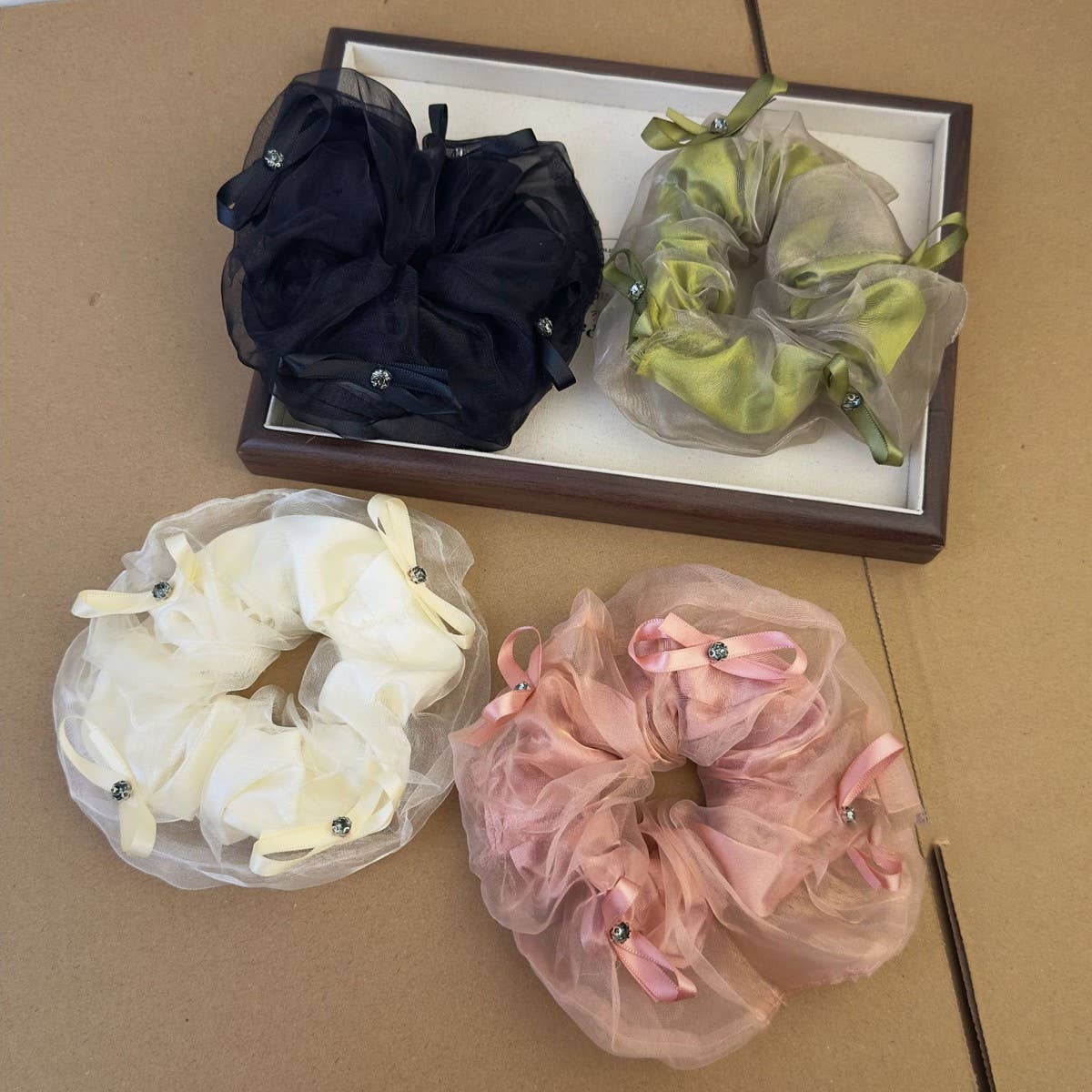 FLUFFY RHINESTONE BOW HAIR TIE_CWAHA0943