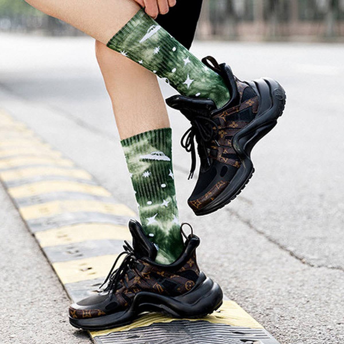 Universe Printed Tie Dyed Fashion Crew Socks_Cwms123