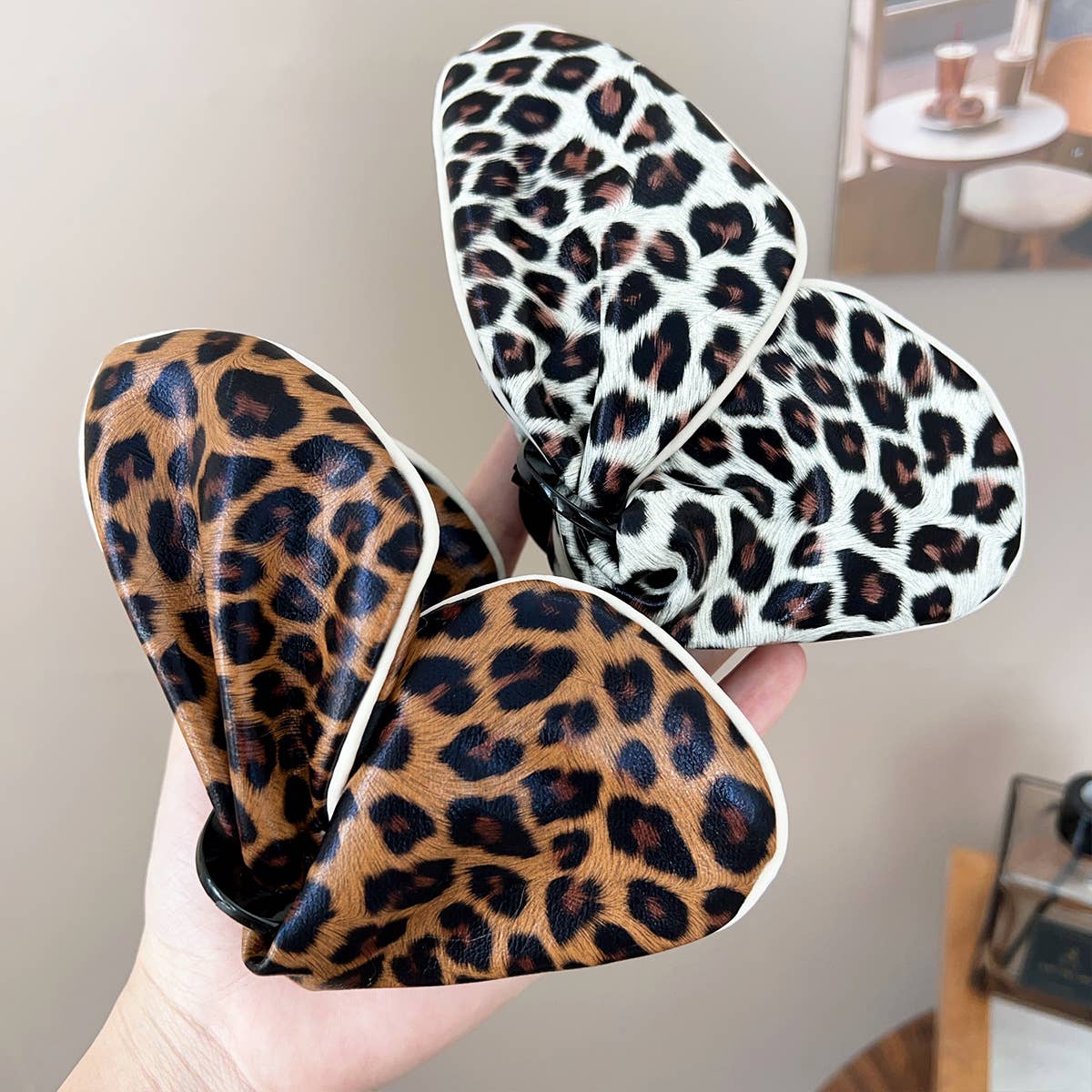Women¡¯S Leather Butterfly Claw Clip For Thick Hair_Cwaha0735