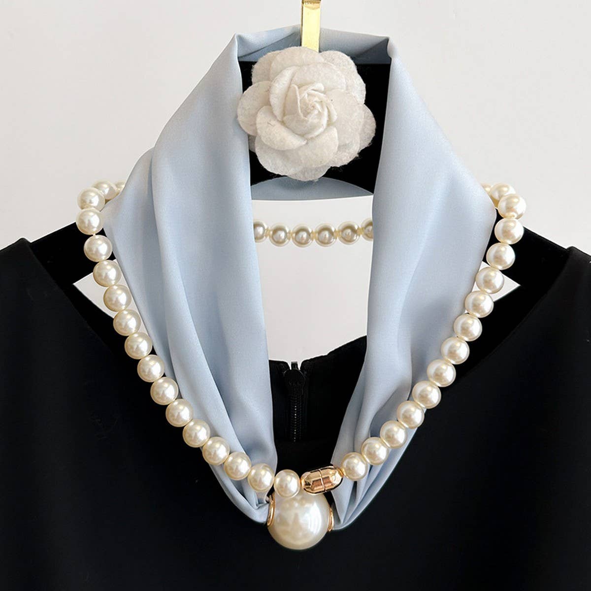Pearl Magnetic Skinny Silk Neck Scarf_Cwasc03930