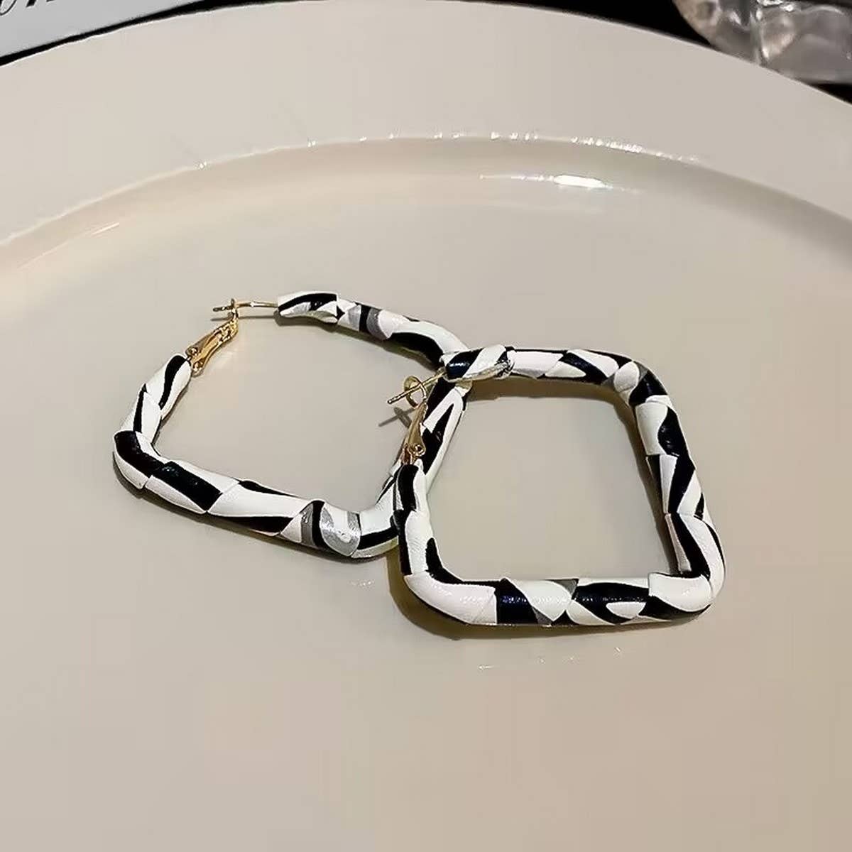 SQUARE PERSONALITY FASHION EARRINGS_CWAJE2359