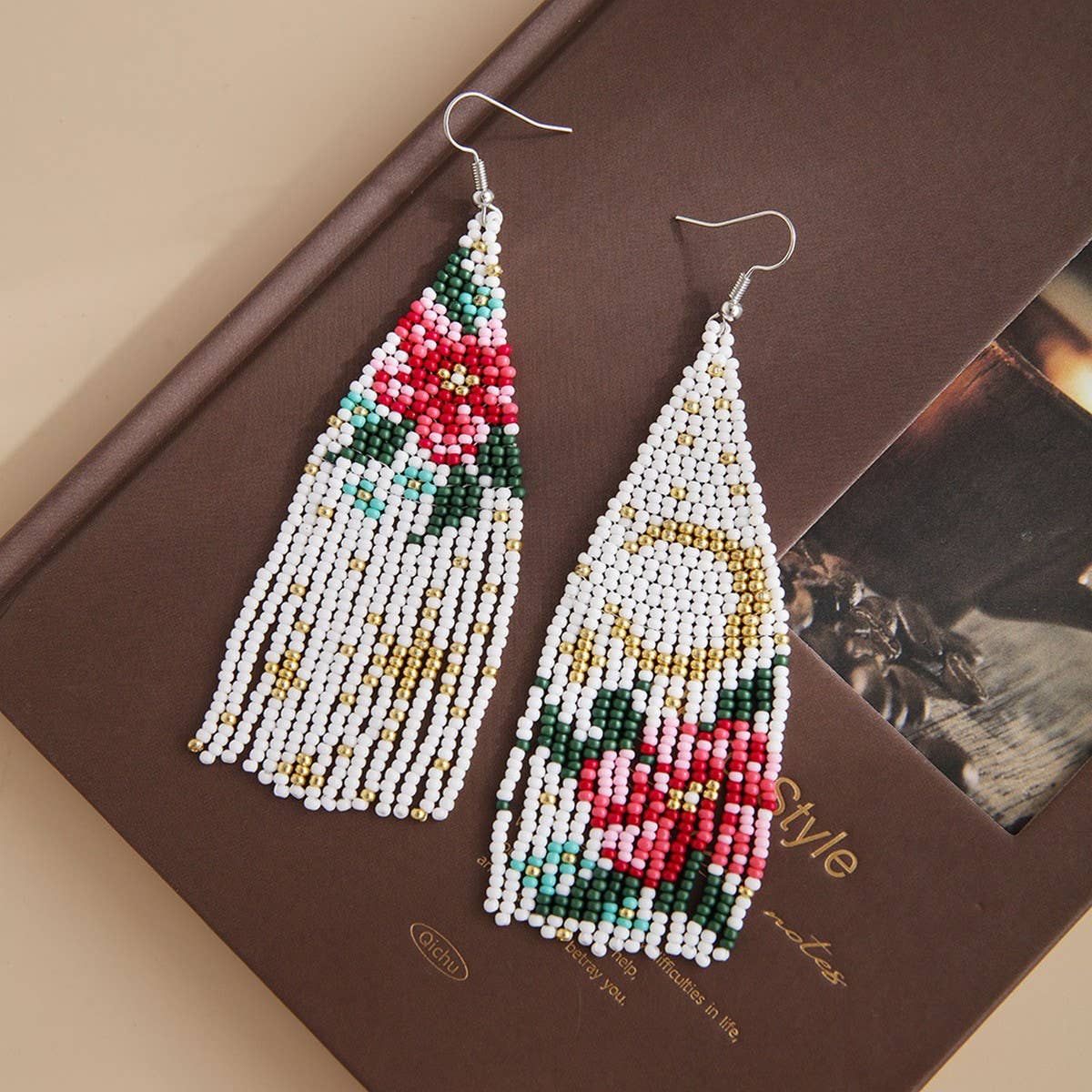 STARRY FLOWER HAND WOVEN TASSEL EARRINGS_CWAJE1965