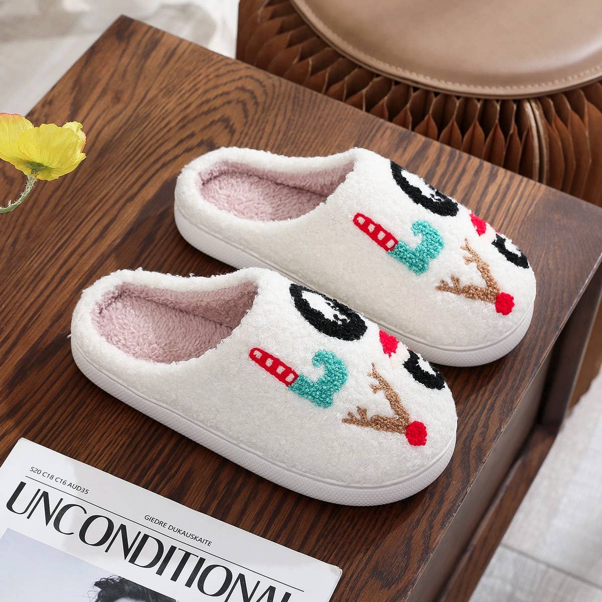 HOT STYLE LETTER PLUSH WARM COTTON SLIPPERS_CWSHS0761