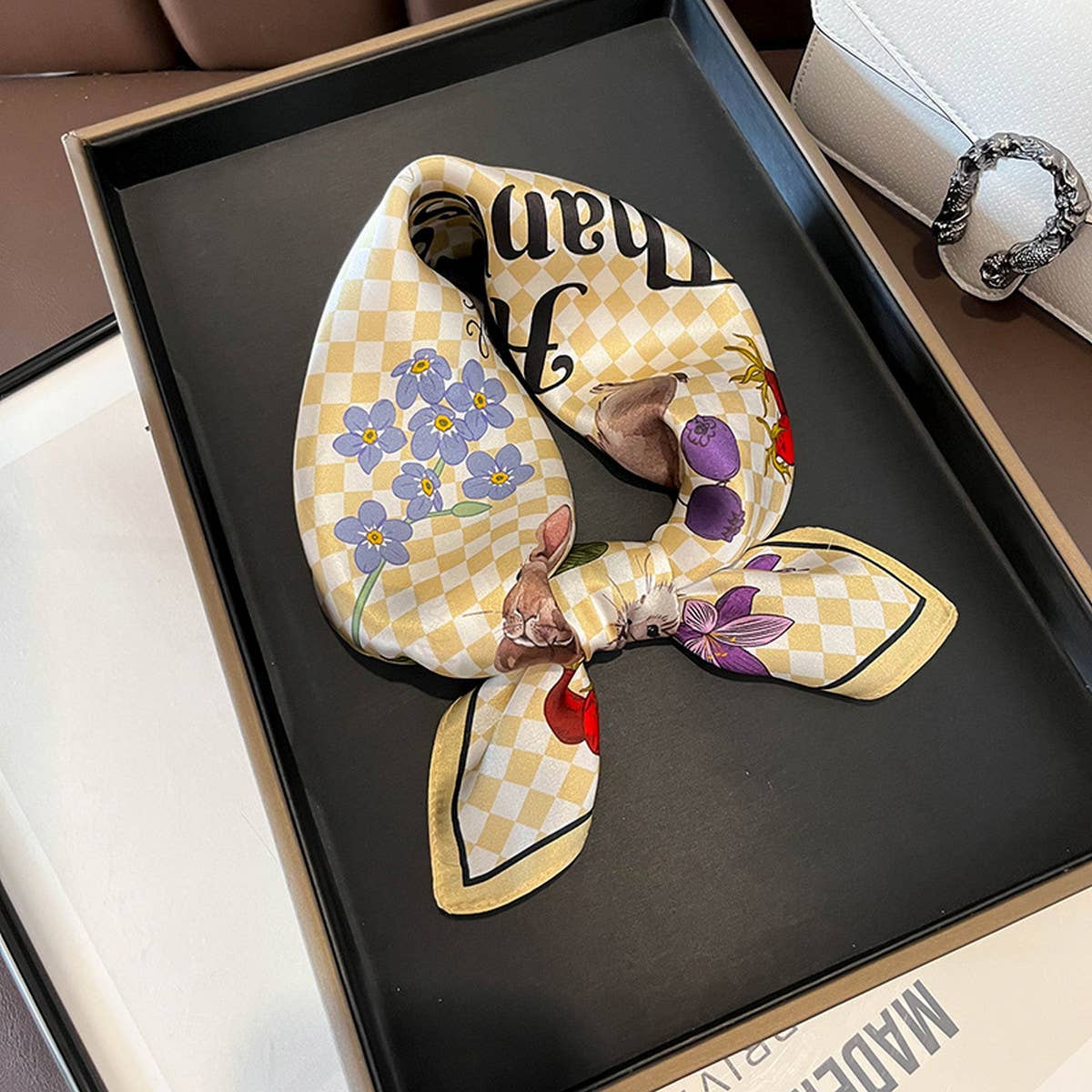 SILK SQUARE SCARF VERSATILE FALL WINTER FOR WOMEN_CWASC0556