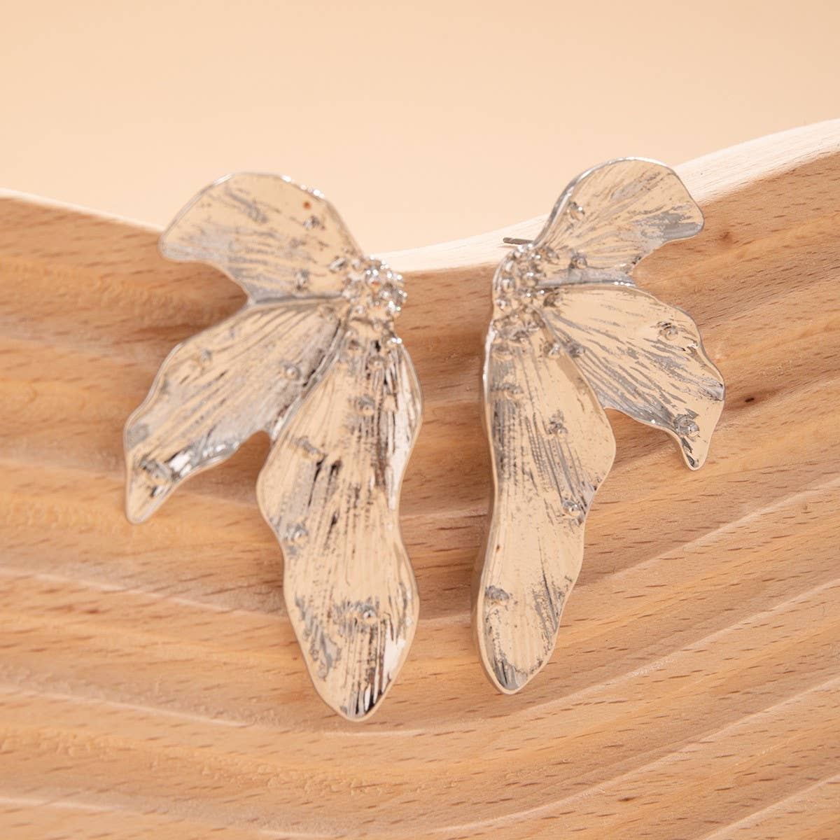 Vintage Leaf Design Earrings Fashionable Earrings