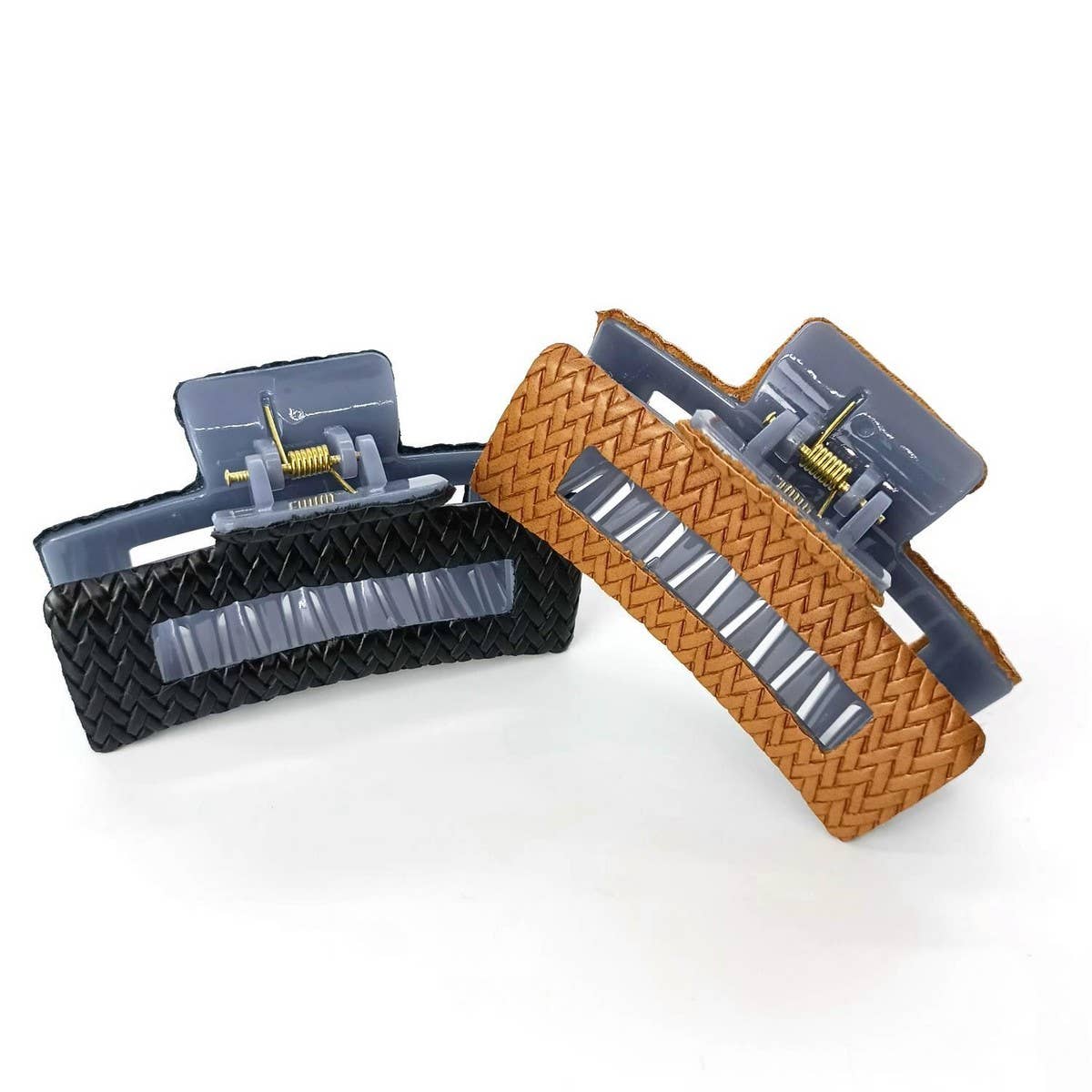 NATURAL WOVEN PU LEATHER SQUARE HAIR CLAW_CWAHA6371