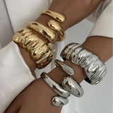 FASHIONABLE SPRING OPEN METAL SMOOTH BRACELET_CWMM3074