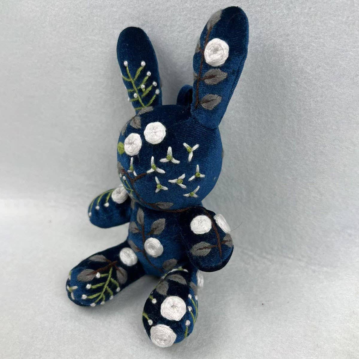 HAND EMBROIDERED RABBIT PLUSH DOLL ANIMAL FIGURINE_CWMM6054