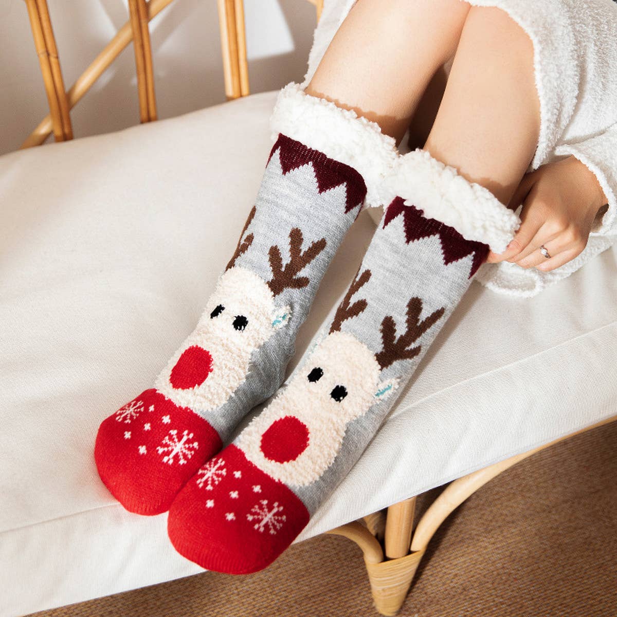 CHRISTMAS STOCKING PLUSH INDOOR SLIPPERS_CWMS0723