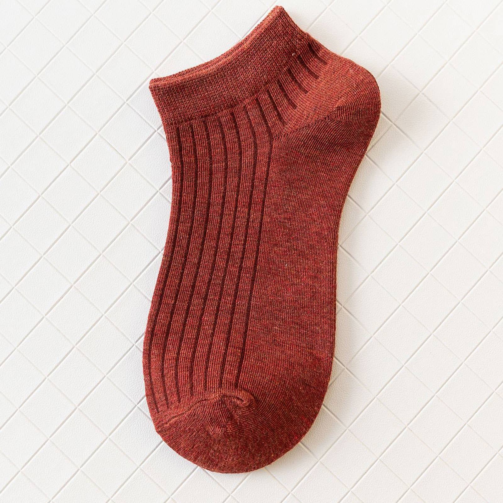 SOLID VERTICAL STRIPES BREATHABLE ANKLE SOCKS_CWMS032