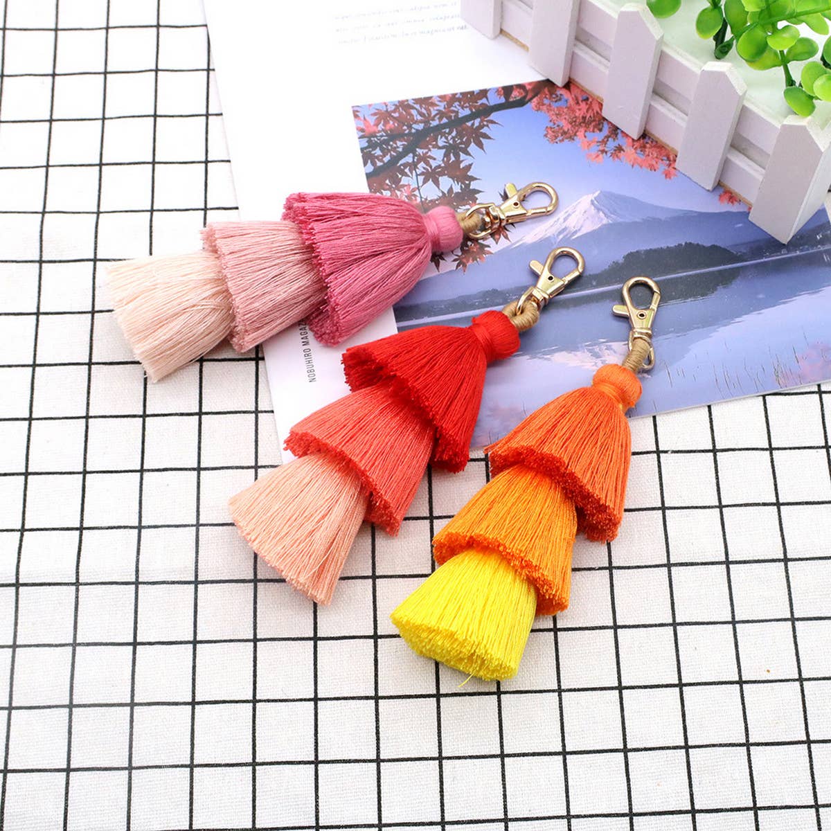HANDMADE COTTON ROPE TASSEL KEYCHAIN_CWMM1558