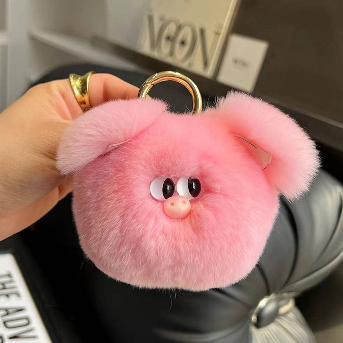 CUTE PIG PLUSH CAR KEYCHAIN BAG ACCESSORIES_CWMM2589