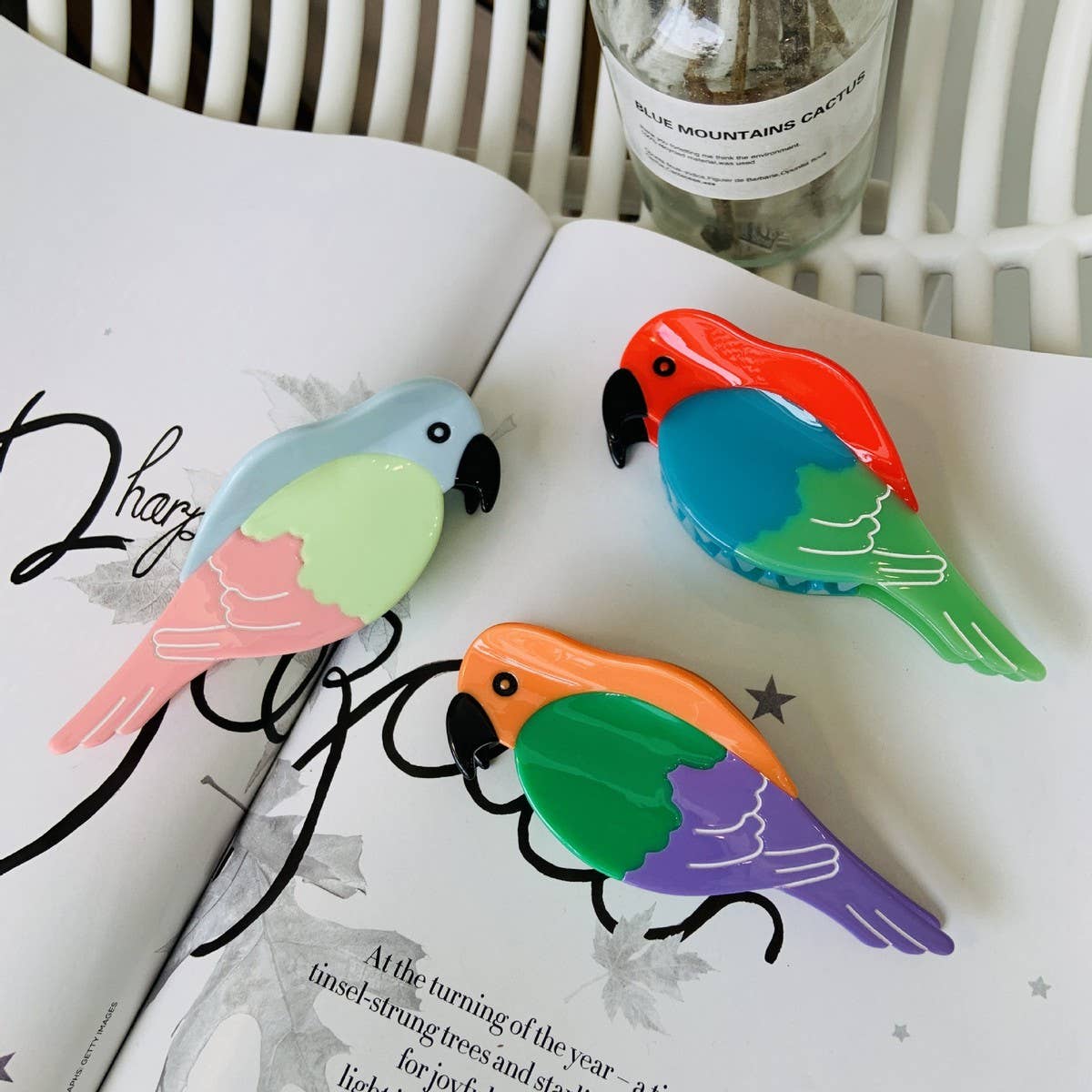 PARROT BIRD ACETATE HAIR CLAW CUTE SUMMER CLIP_CWAHA2149