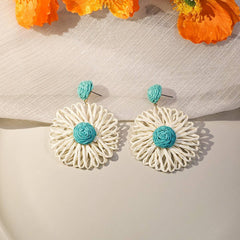 HAND WOVEN CONTRASTING FLOWER EARRINGS_CWAJE1871