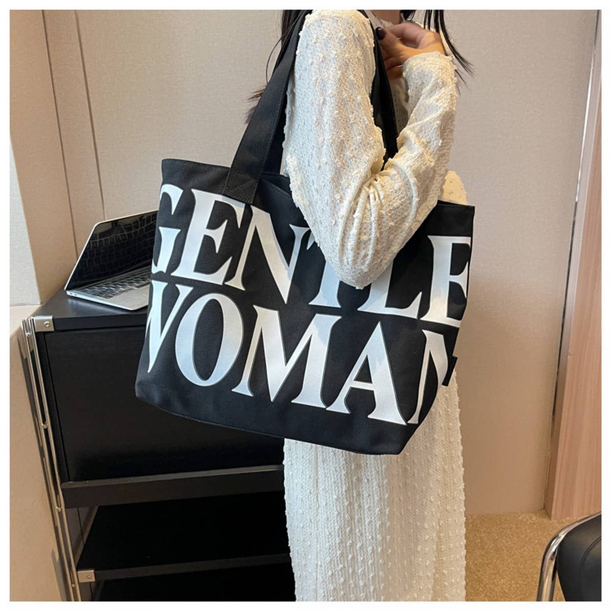 2024 NEW LETTER PRINT SIMPLE SHOULDER BAG_CWAB2671