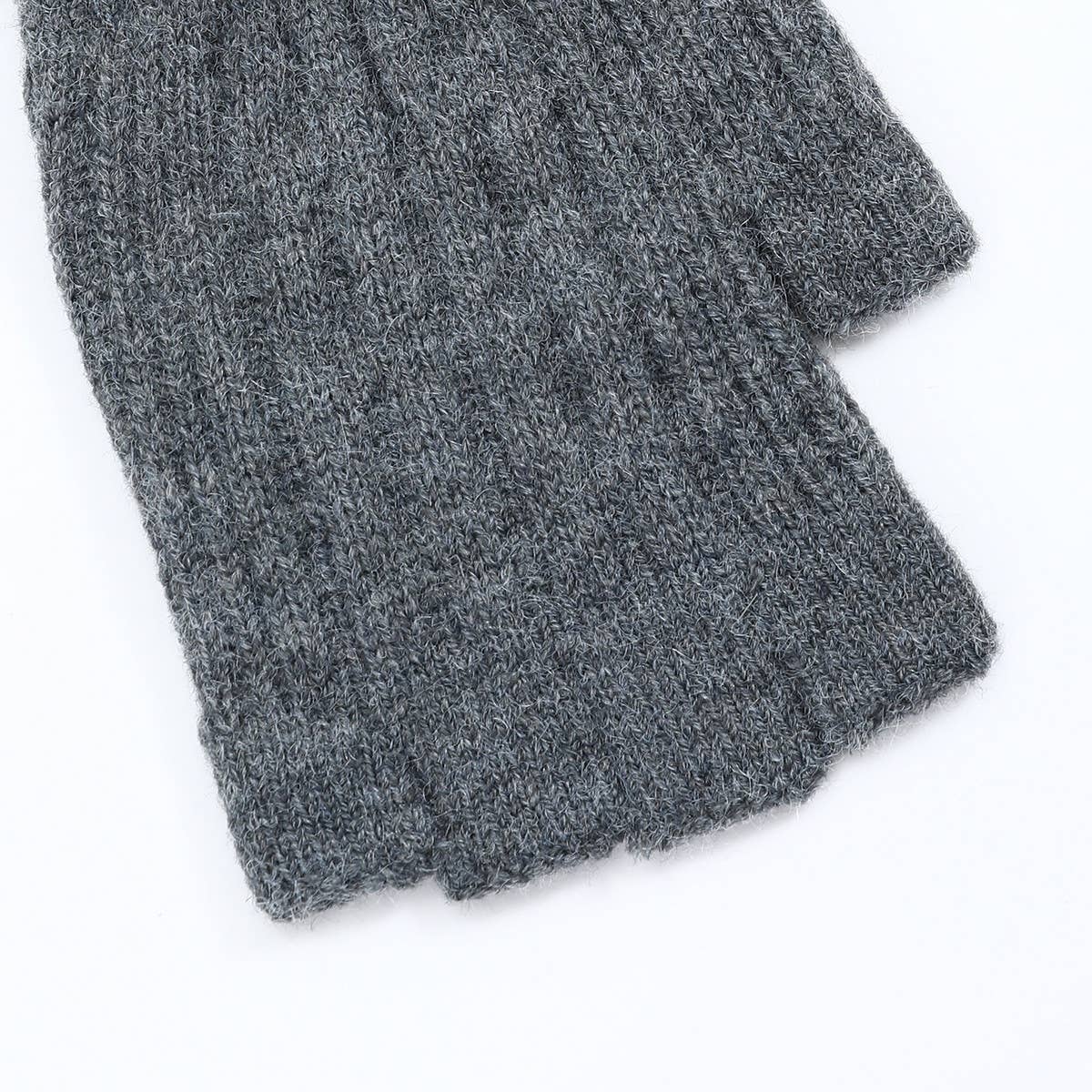 Warm Twist Short Fingerless Gloves_Cwag0115