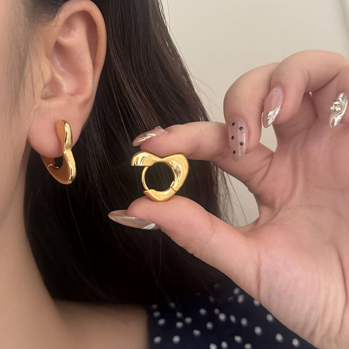 Valentines Day High-End Vintage Heart Earrings