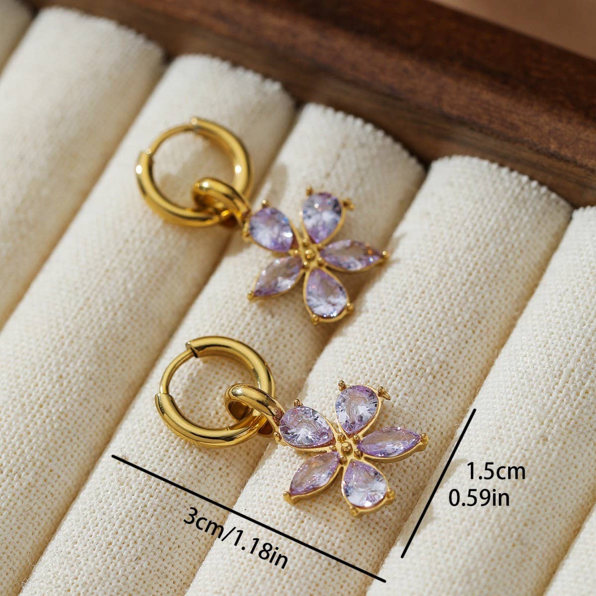 LIGHT LUXURY SIMPLE ZIRCON FLOWER EARRINGS_CWMM3610