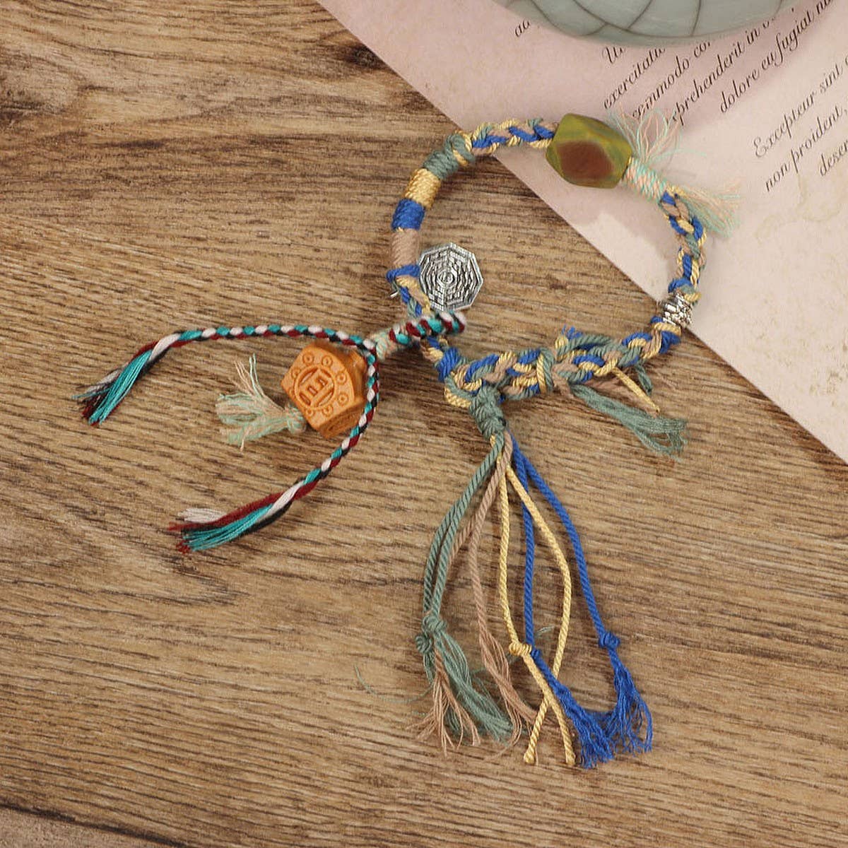 RETRO ETHNIC STYLE HAND WOVEN TASSEL BRACELET_CWAJE3962