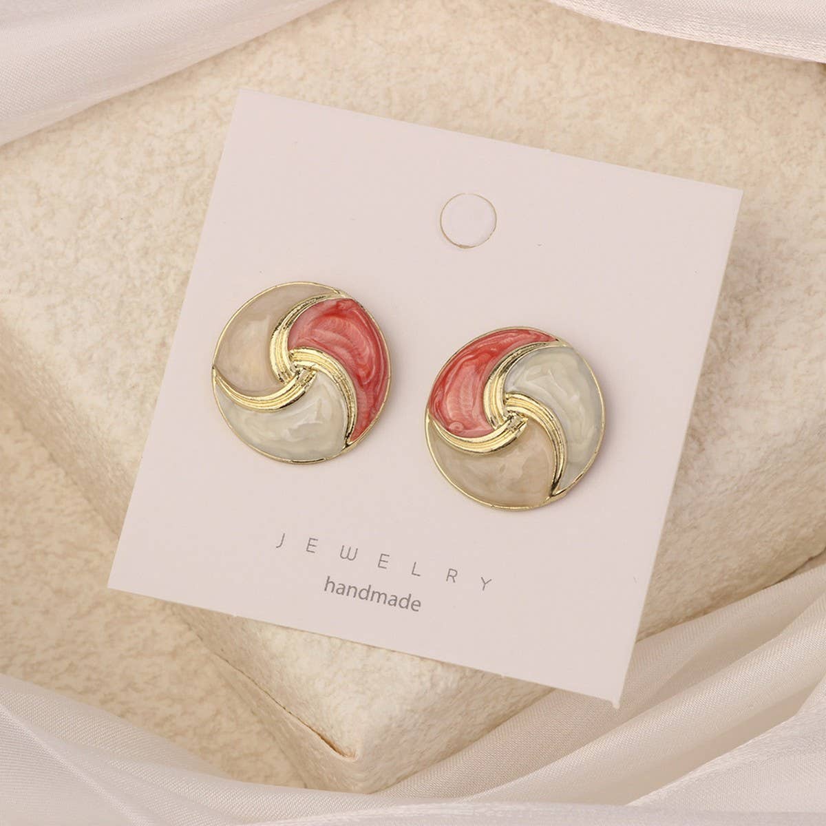 NEW SIMPLE HOLLOW GRID FOUR LEAF EARRINGS_CWAJE3985