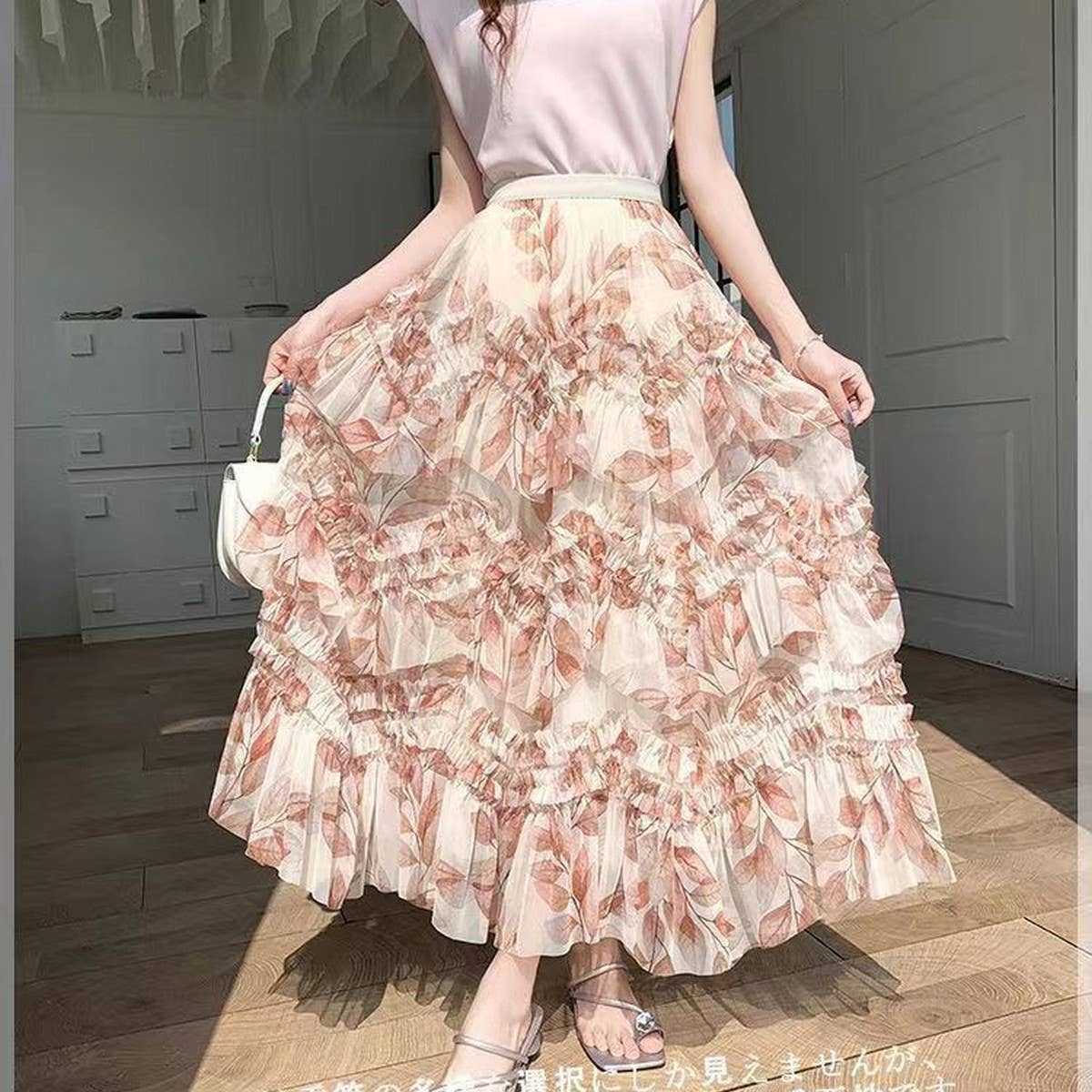 LAYERING TULLE SKIRTS WITH FLORAL PRINTS_CWBLS0400