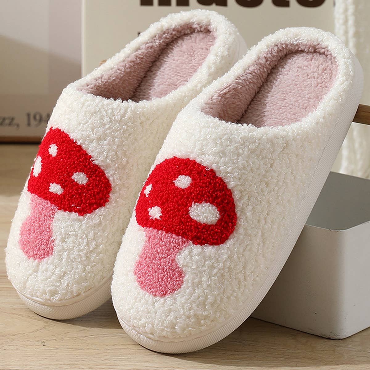 CARTOON MUSHROOM PATTERN COTTON SLIPPERS_CWSHS0277