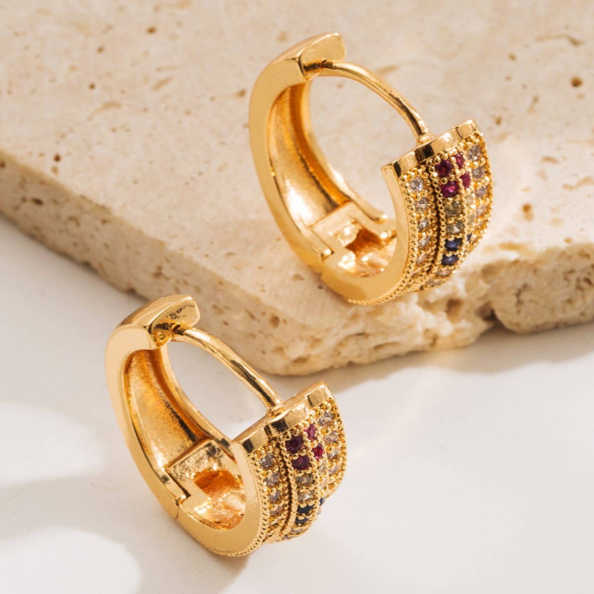 STARRY HOOP EARRINGS GOLD PLATED UNIQUE DESIGN_CWMM8534