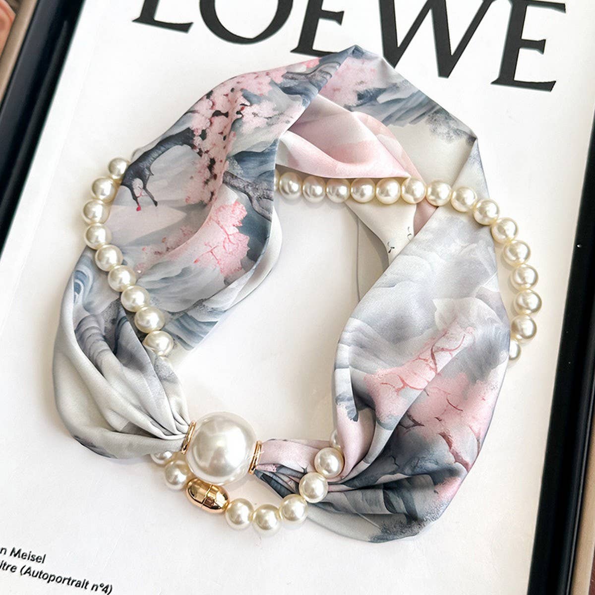 Pearl Magnetic Skinny Silk Neck Scarf_Cwasc03931