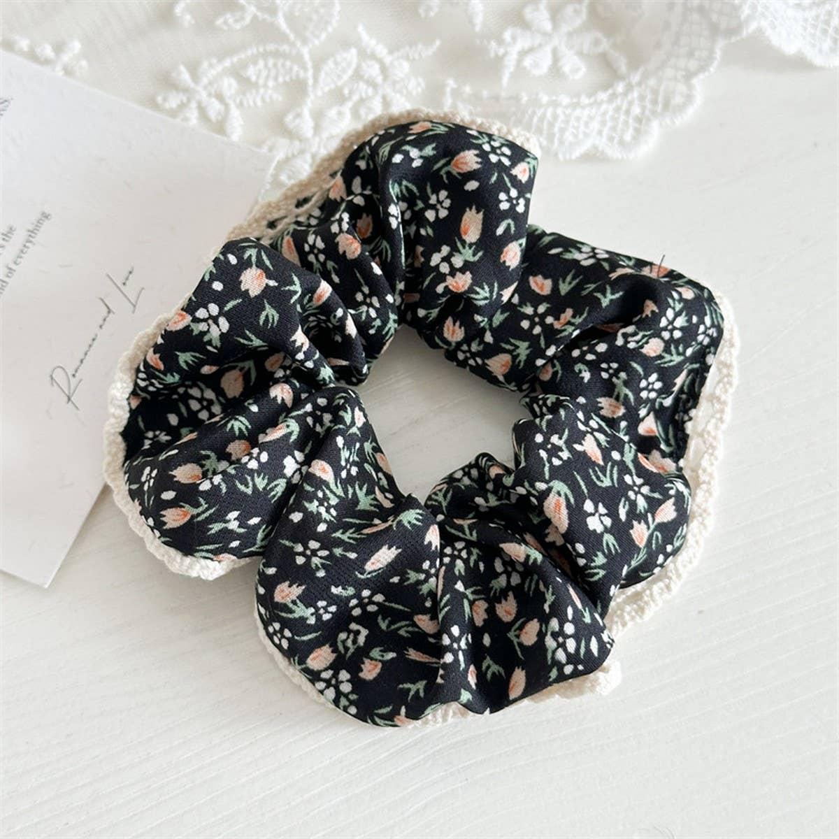 FLORAL LACE BORDER VERSATILE LARGE INTESTINE RING_CWAHA2430