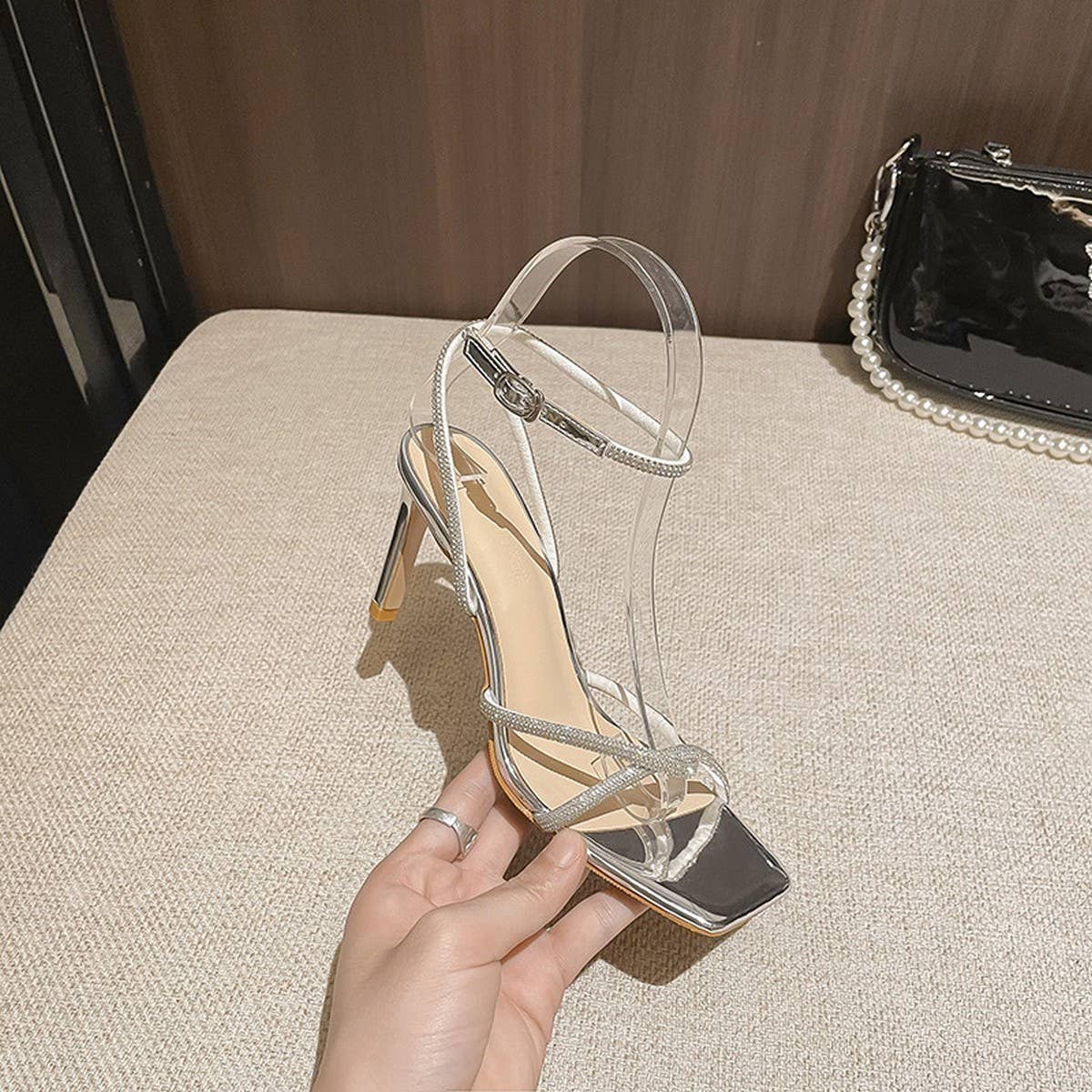 CRYSTAL TRANSPARENT HIGH HEELS SANDALS_CWSHH0017