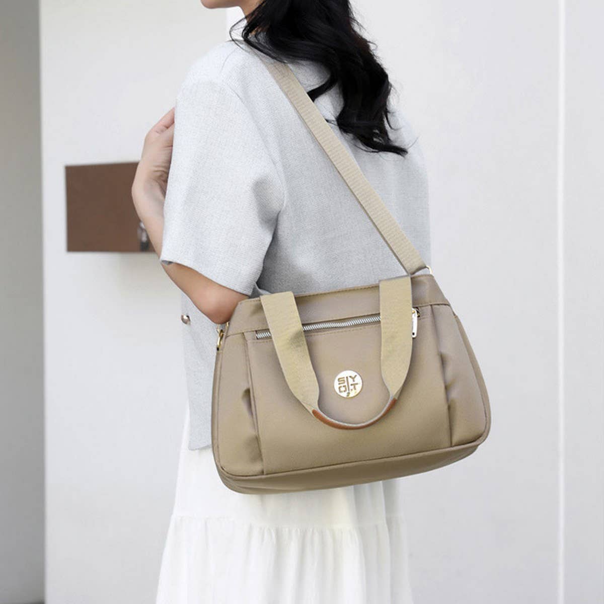 FASHION MULTI COMPARTMENT CANVAS SHOULDER BAG_CWAB3450