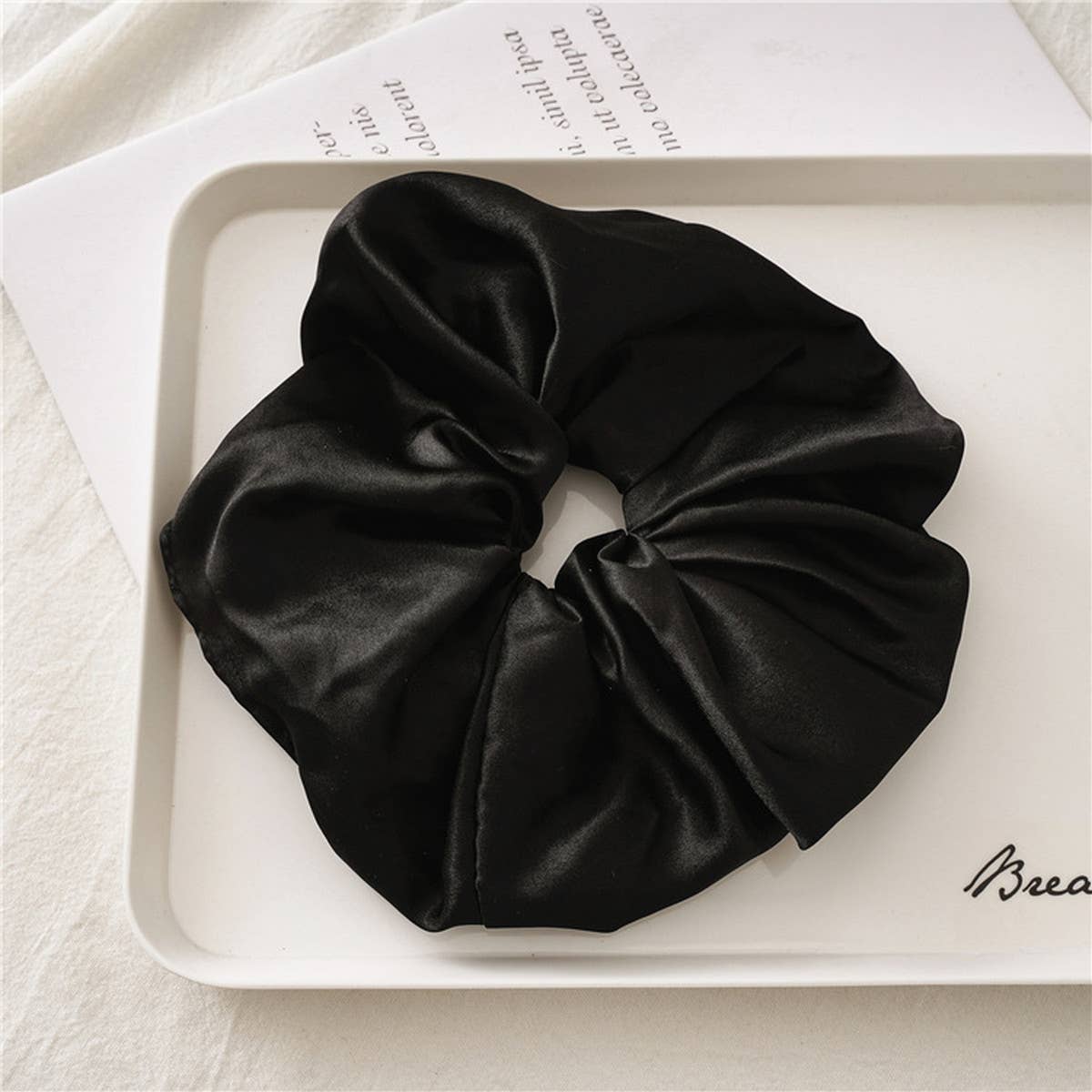FASHIONABLE WIDE BRIMMED HAIR TIE_CWAHA0845