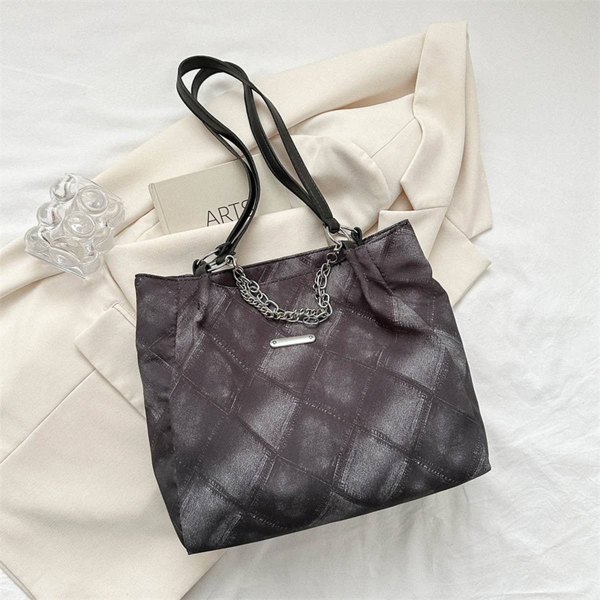 NEW COMMUTER SIMPLE PERSONALITY SHOULDER BAG_CWAB3309