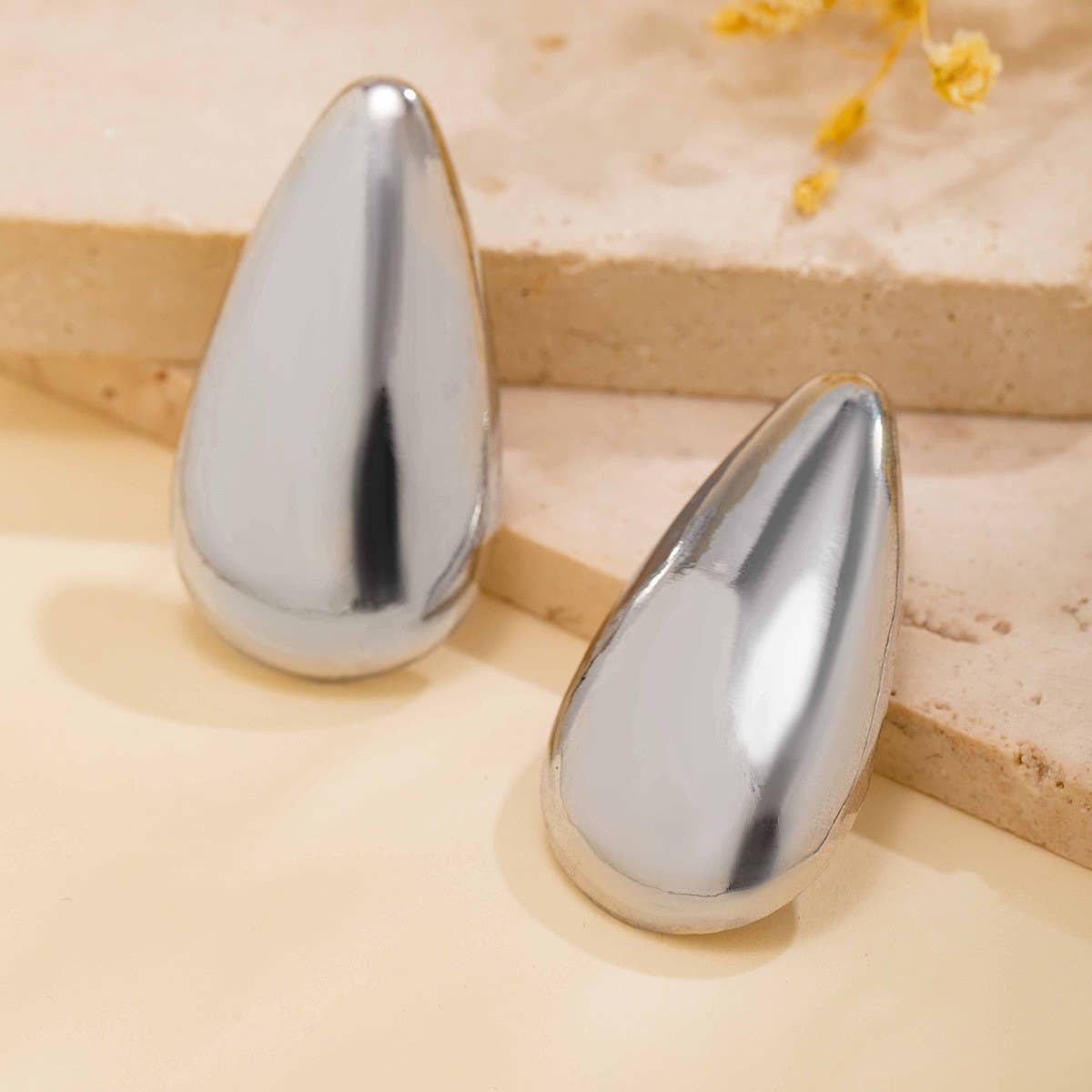 HIGH GRADE STAINLESS STEEL WATER DROP EARRINGS_CWMM3195