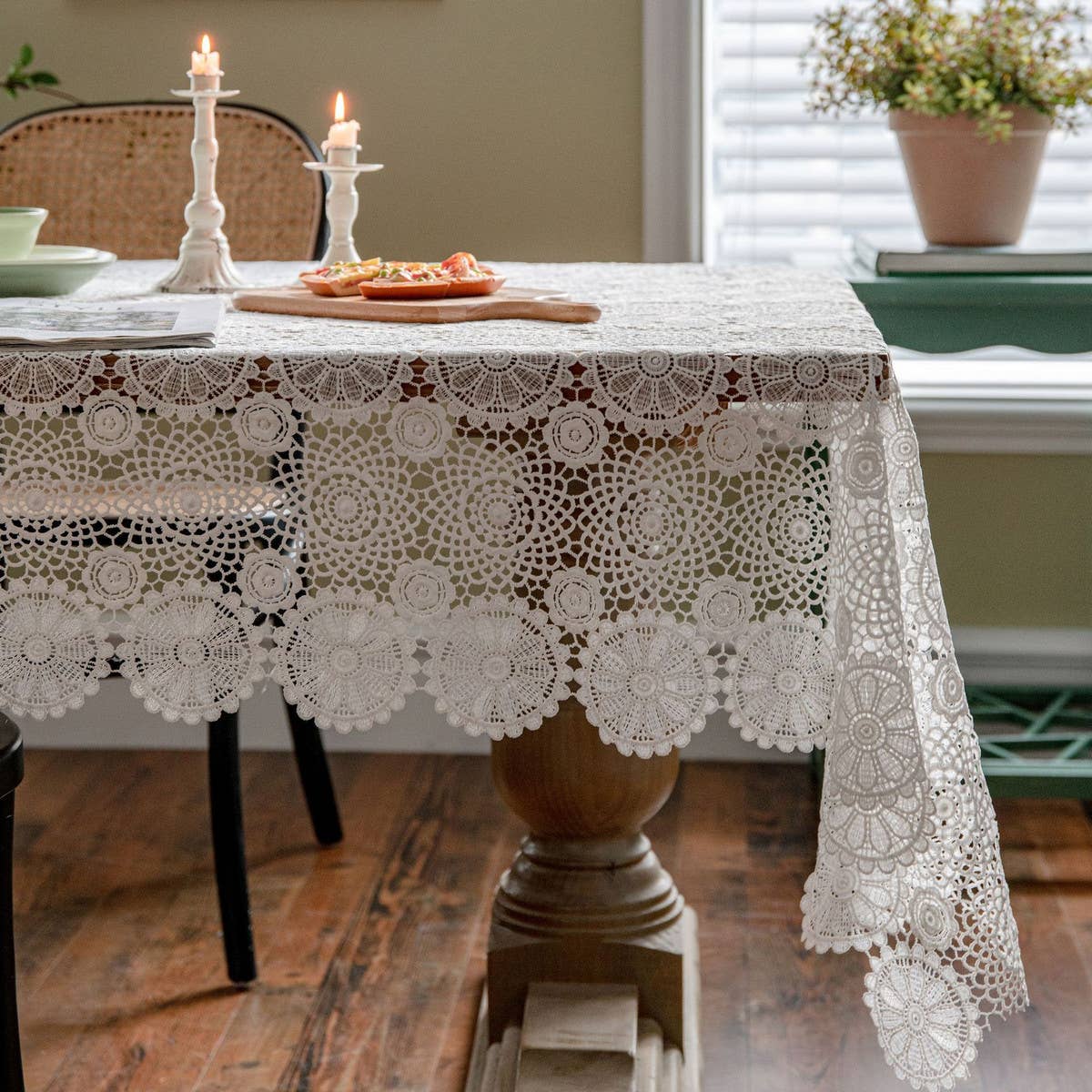 Water-Soluble Embroidered Lace Hollow Tablecloth_Cwmm0955