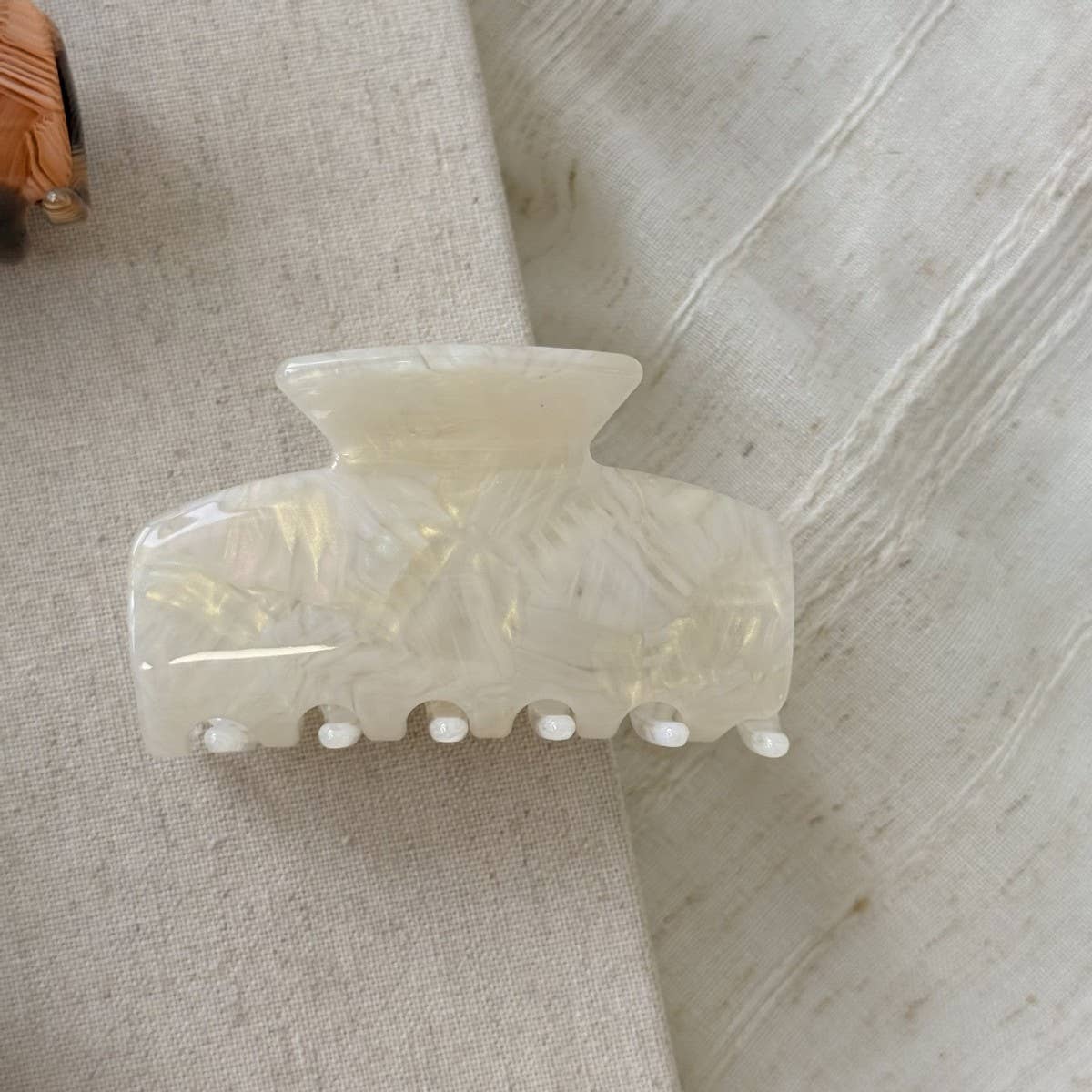 Marble Texture Hair Claw Retro Medium Clip_Cwaha07952