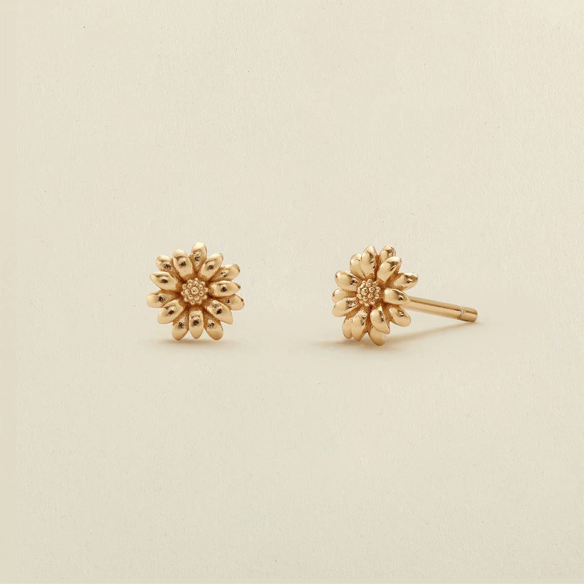 Vintage December Birth Flower Stud Earrings
