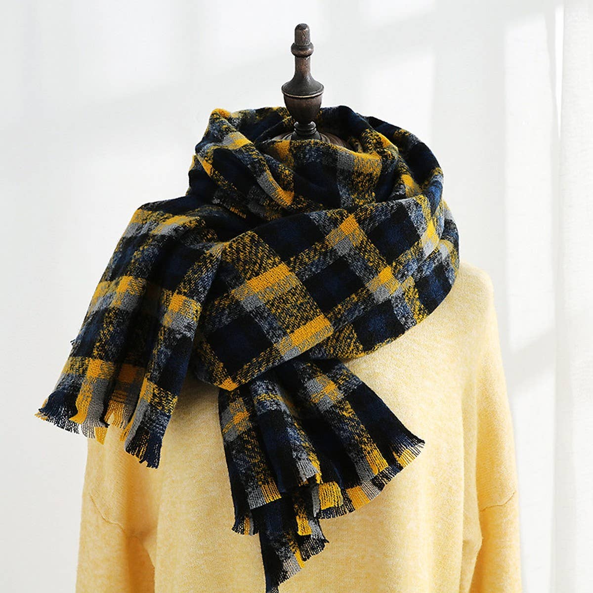 SWEET AND FASHIONABLE PLAID SCARF FOR WOMEN_CWASC0180